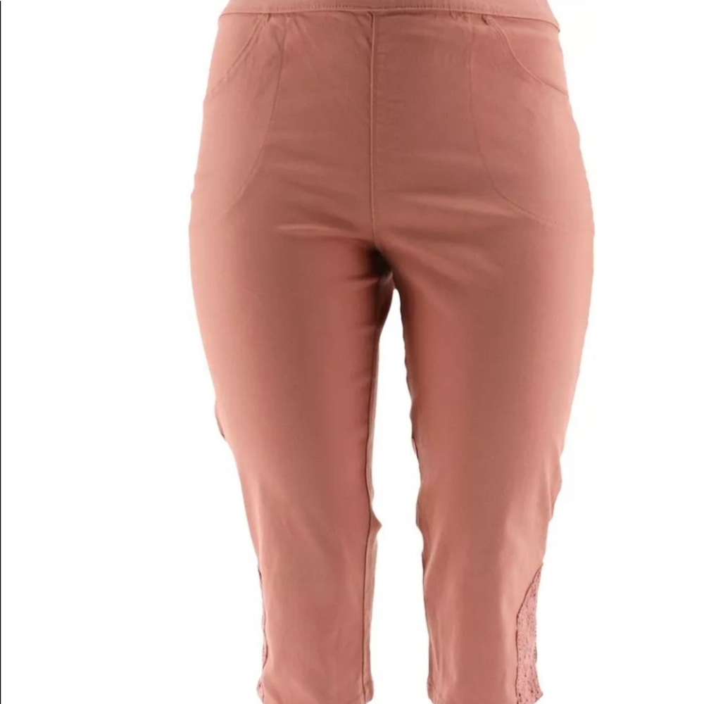 Denim&Co. Pull On Capri Pants with Crochet Details - size 14 (Coral)